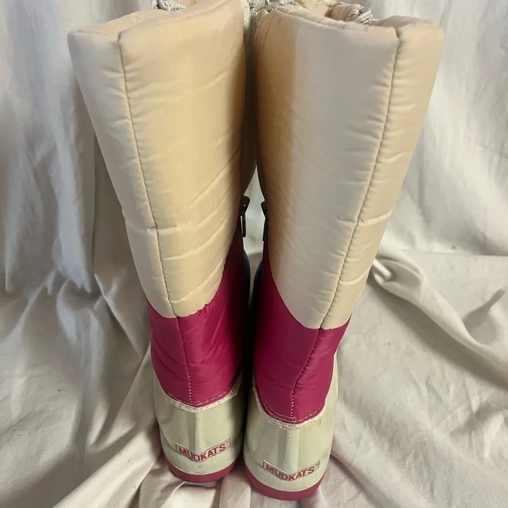 Vintage mudkats pink white and blue size 8 snowboots or mud boots